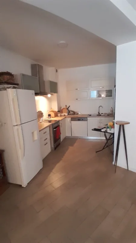 Tirane, jepet me qera apartament 1+1+Aneks+Ballkon Kati 9, 92 m² 500 € (Turdiu Garden)