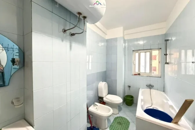 Tirane, jepet me qera apartament 2+1 Kati 2, 100 m² 600 € (Don Bosko)