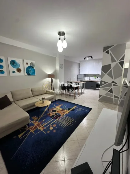 Tirane, jepet me qera apartament 1+1 Kati 5, 65 m² 600 € (Condor Center)