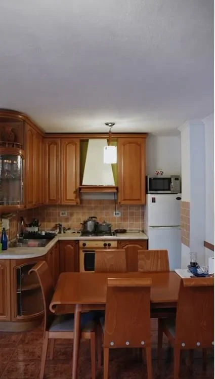 🏢 SHITET APARTAMENT 2+1 TEK  ZOGU I ZI, PRANË RING CENTER
