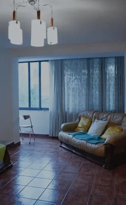 🏢 SHITET APARTAMENT 2+1 TEK  ZOGU I ZI, PRANË RING CENTER