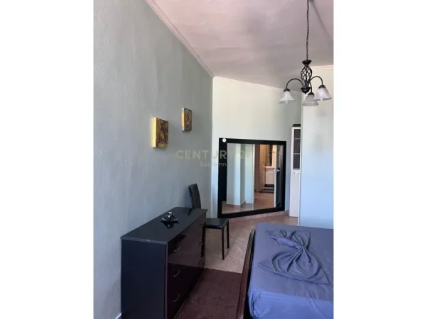 Durres, jepet me qera apartament 1+1 , 55 m² 450 € 