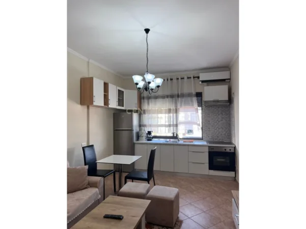 Durres, jepet me qera apartament 1+1 , 55 m² 450 € 