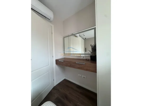 Tirane, shitet apartament 3+1 Kati 4, 109 m² 240.000 € (21 DHJETORI)