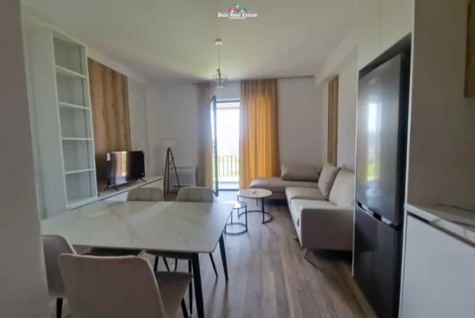 Tirane, jepet me qera apartament 1+1 Kati 3, 70 m² 450 € (astir)