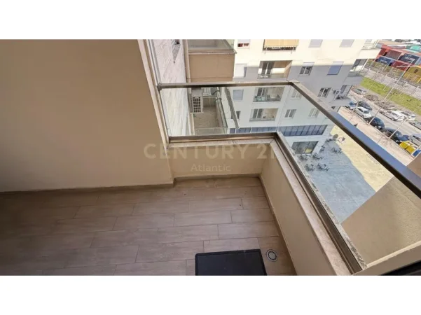 Durres, jepet me qera apartament 1+1 Kati 6, 71 m² 500 € 