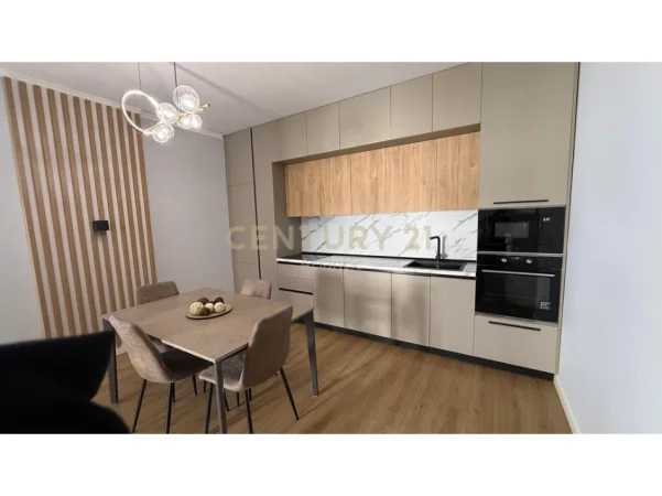 Durres, jepet me qera apartament 1+1 Kati 6, 71 m² 500 € 