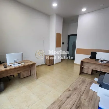 Tirane, jepet me qera ambjent biznesi Kati 2, 38 m² 470 € (Myslym Shyri)