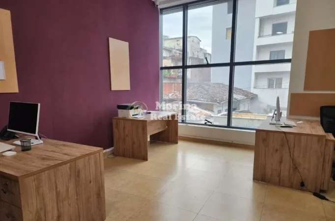 Tirane, jepet me qera ambjent biznesi Kati 2, 38 m² 470 € (Myslym Shyri)
