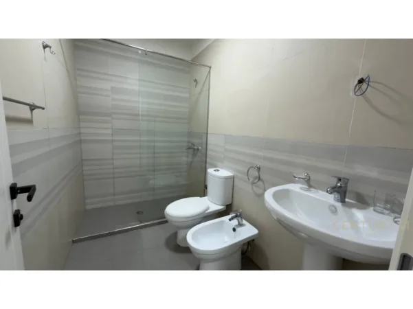 Tirane, shitet apartament 1+1 Kati 1, 67 m² 135.000 € 