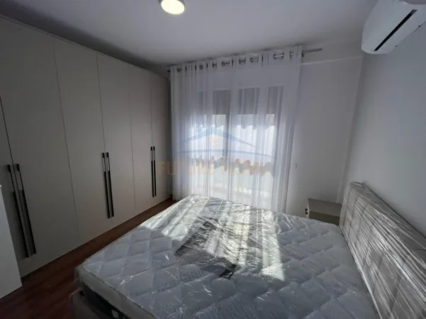 Tirane, jepet me qera apartament 1+1 Kati 5, 68 m² 700 € (Jordan Misja)