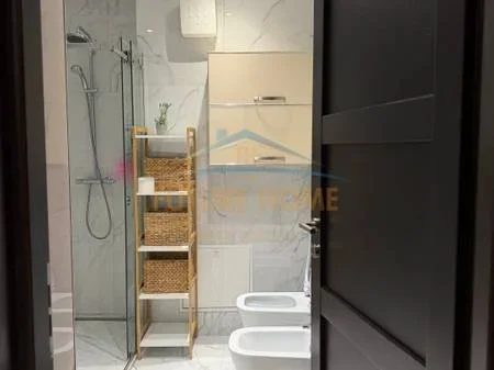 Tirane, shitet apartament 2+1+Ballkon Kati 8, 147 m² 435.000 € 