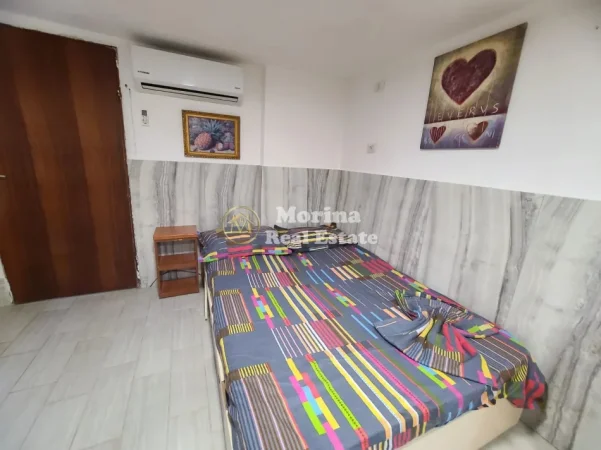 Tirane, jepet me qera garsonier Kati 1, 35 m² 310 € (Rruga 5 Maji)