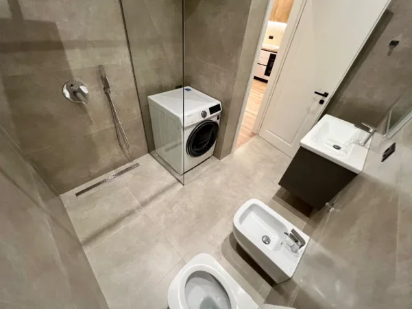 Tirane, jepet me qera apartament 1+1 Kati 1, 600 € 