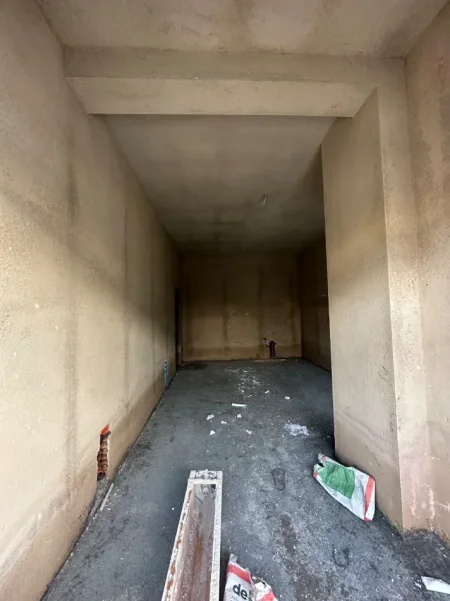 Tirane, shitet apartament 2+1+Ballkon Kati 0, 145 m² 112.000 € (Univers City)