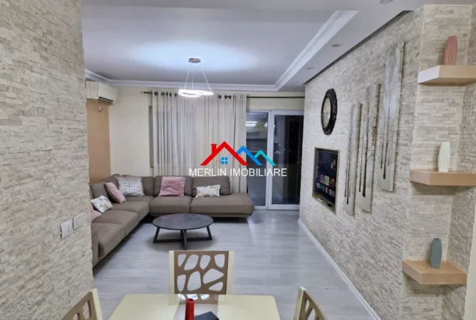 Tirane, shitet apartament 3+1+Ballkon Kati 4, 132 m² 209.000 € (RRUGA KONGRESI I MANASTIRIT)