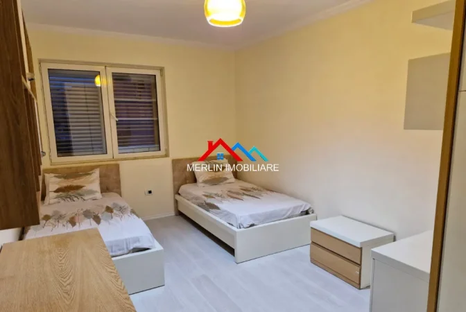 Tirane, shitet apartament 3+1+Ballkon Kati 4, 132 m² 209.000 € (RRUGA KONGRESI I MANASTIRIT)