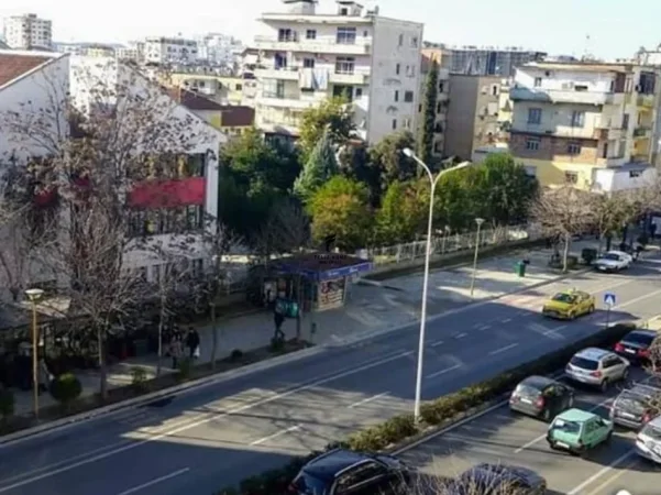 Tirane, shitet apartament 1+1 Kati 3, 55 m² 158.000 € (21 DHJETORI)