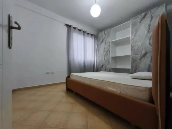 Tirane, jepet me qera apartament 1+1+Ballkon Kati 4, 65 m² 35.000 Leke te Reja, (Pranë Resorant Freskut, Tiranë.)