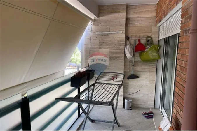 Tirane, jepet me qera apartament 2+1+Aneks+Ballkon Kati 2, 100 m² 900 € (Selvia)