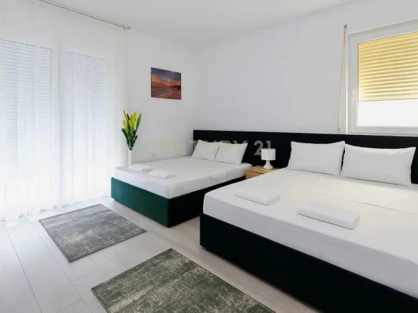 Durres, jepet me qera Vile 2+1+Aneks+Ballkon Kati 2, 145 m² 2.000 € 