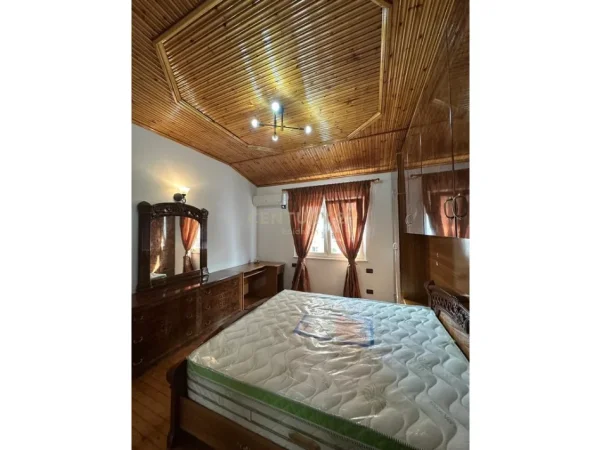 Durres, jap me qera apartament 1+1 Kati 4, 120 m² 400 € 