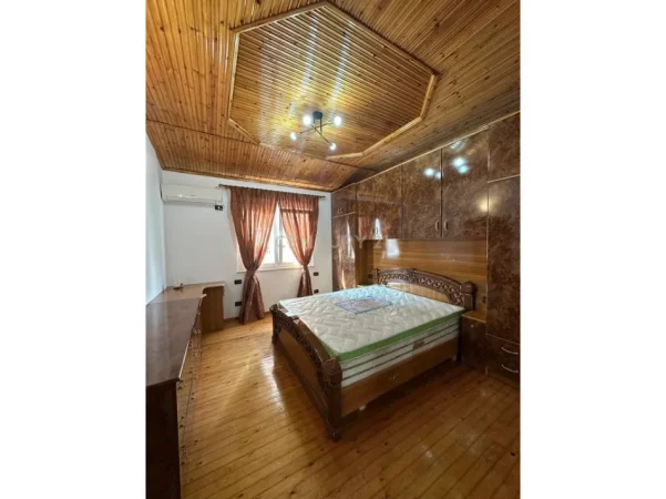 Durres, jap me qera apartament 1+1 Kati 4, 120 m² 400 € 