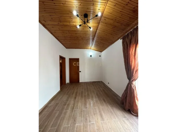 Durres, jap me qera apartament 1+1 Kati 4, 120 m² 400 € 