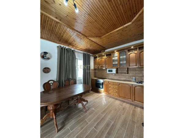 Durres, jap me qera apartament 1+1 Kati 4, 120 m² 400 € 