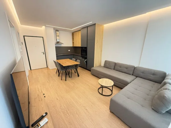 Tirane, jepet me qera apartament 1+1+Ballkon Kati 1, 63 m² 700 € (Fiori Di Bosco)