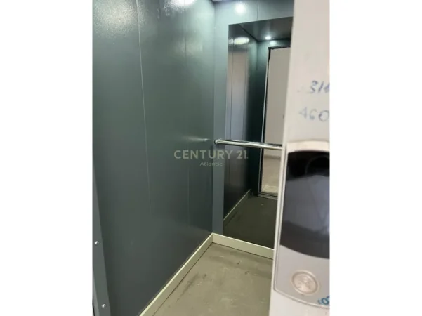 Durres, jepet me qera apartament 1+1 Kati 5, 70 m² 350 € (Plazh,Iliria)