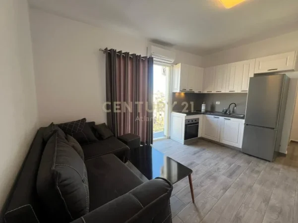 Durres, jepet me qera apartament 1+1 Kati 5, 70 m² 350 € (Plazh,Iliria)