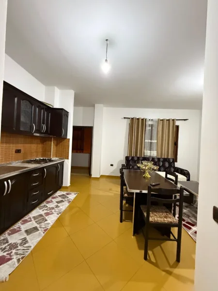 Tirane, jepet me qera apartament 1+1 Kati 3, 70 m² 430 € (21 Dhjetori (ixhinieria e ndertimit))