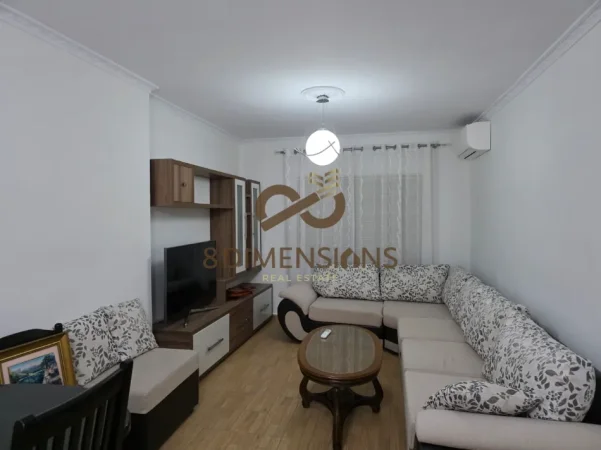 Jepet me qera apartament tek rrugen Mine Peza, me siperfaqe 120 m2, ne katin e trete. Tipologjia 4+1.