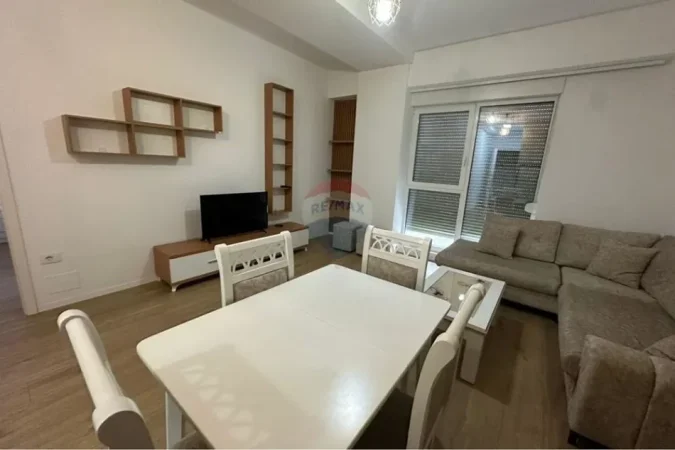 Tirane, jepet me qera apartament 1+1+Ballkon Kati 2, 80 m² 480 € (Siri Kodra)