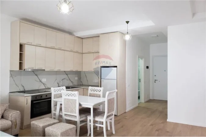 Tirane, jepet me qera apartament 1+1+Ballkon Kati 2, 80 m² 480 € (Siri Kodra)