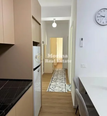 Tirane, jepet me qera apartament 2+1 Kati 7, 75 m² 500 € (Ali Demi)
