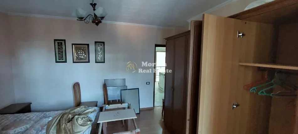 Tirane, jepet me qera apartament 1+1 Kati 6, 60 m² 400 € (Pazari i Ri)