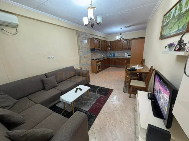 Tirane, shes apartament 2+1 Kati 5, 95 m² 130.000 € (Unaz e re)