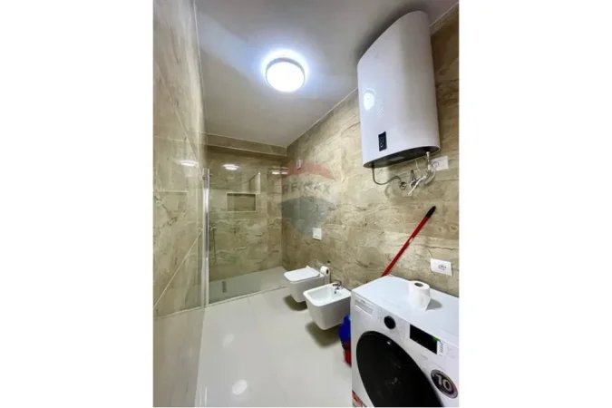 Tirane, jepet me qera apartament 1+1 Kati 6, 70 m² 700 € (Shehsi Karl Topia)