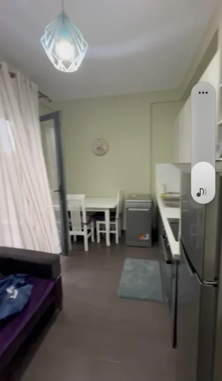 Tirane, jepet me qera 1+1 Kati 4, 60 m² 500 € 