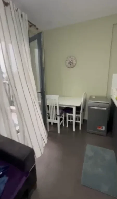 Tirane, jepet me qera 1+1 Kati 4, 60 m² 500 € 