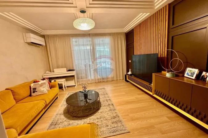 Tirane, jepet me qera apartament 2+1+Aneks+Ballkon Kati 2, 150 m² 1.900 € (Rruga e Kosovareve)