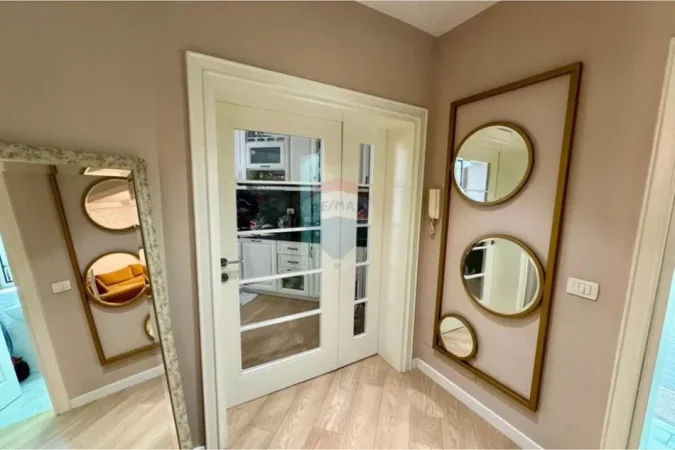 Tirane, jepet me qera apartament 2+1+Aneks+Ballkon Kati 2, 150 m² 1.900 € (Rruga e Kosovareve)