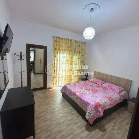 Tirane, jepet me qera shtepi 1+1 Kati 2, 70 m² 320 € (Allias)