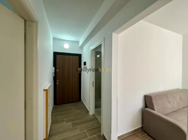 Tirane, jepet me qera 2+1+Ballkon Kati 2, 73 m² 420 € (Rruga 5 Maji)