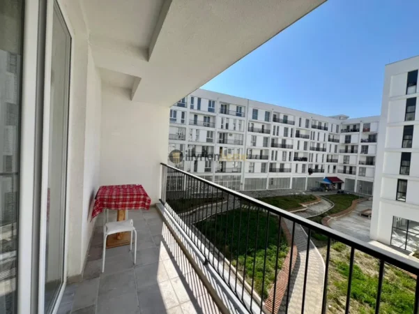 Tirane, jepet me qera 2+1+Ballkon Kati 2, 73 m² 420 € (Rruga 5 Maji)