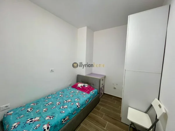 Tirane, jepet me qera 2+1+Ballkon Kati 2, 73 m² 420 € (Rruga 5 Maji)