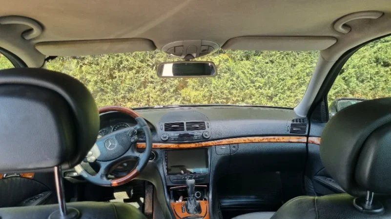 Tirane, shitet makine Benz Nafte, e zeze automatik Kondicioner 298.000 km 4.200 €