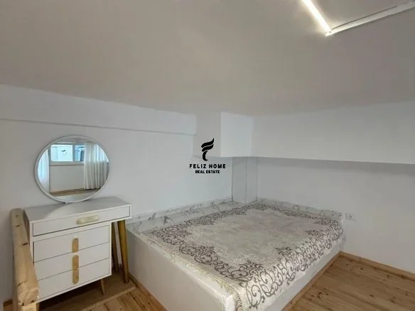 Tirane, jepet me qera apartament 2+1+Ballkon Kati 2, 70 m² 650 € (SELVIA)